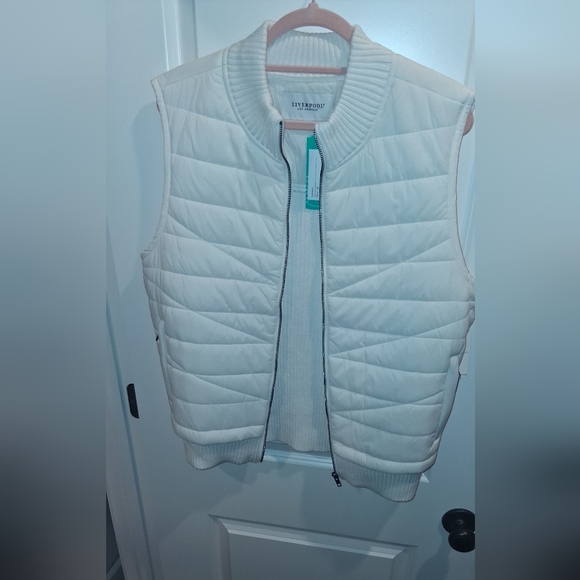 *NWT* White Quilted Vest by Liverpool - Picture 9 of 9